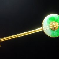 Antique Jade Donut Brooch Pin Lapel Banjo 22k