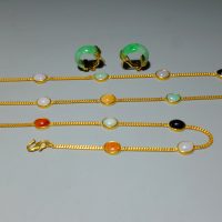 Gem Gardener, Antique jade hoop earrings gold, antique jade earrings gold, antique carved jade earrings, apple green jade earrings, jade earrings Singapore