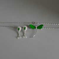 Gem Gardener, jade diamond drop earrings, jade diamond earrings, imperial jade diamond earrings, diamond briolette earrings, statement earrings singapore, jade earrings singapore, jade jewelry white gold, diamond drop earrings, drop diamond earrings singapore