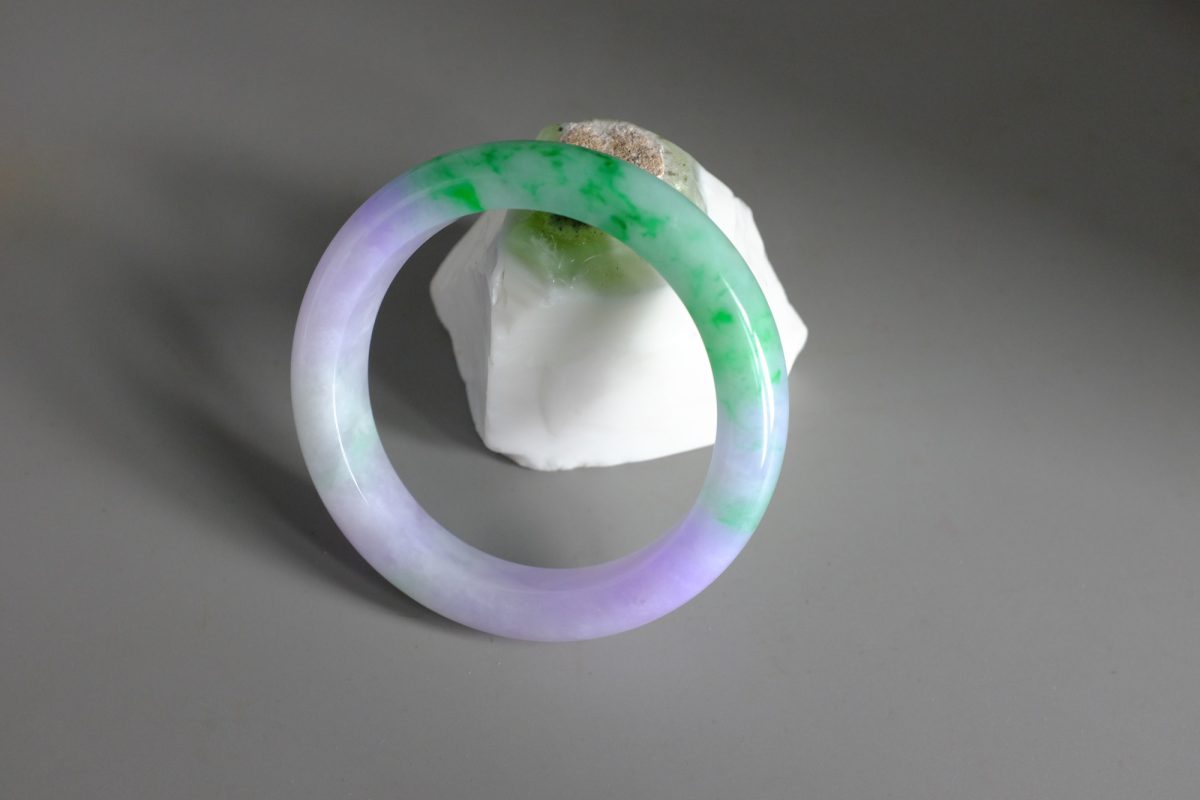 Gem Gardener, 58mm jade bangle, 57mm jade bangle, jade bangle singapore, purple and green jade bangle, green and lavender jade bangle, burmese jade singapore, bi color jade bangle