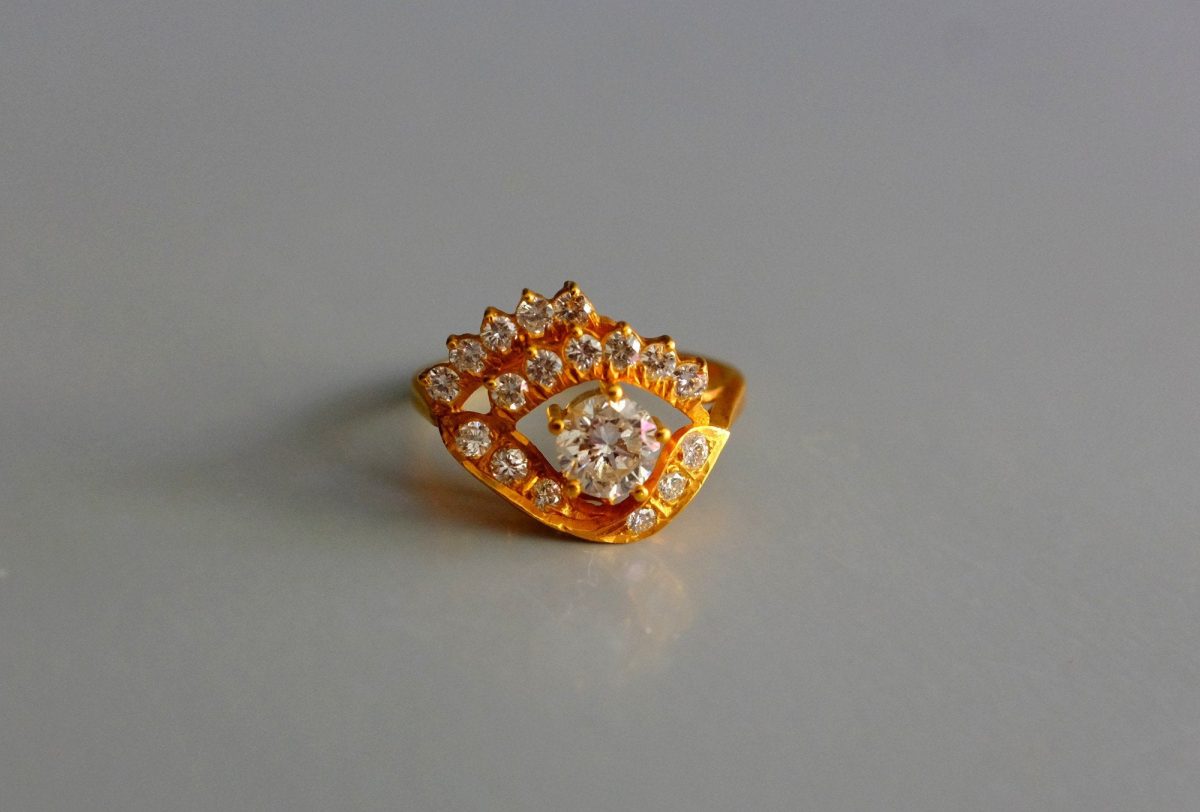 Vintage Chinese Eye Diamond Ring 20k