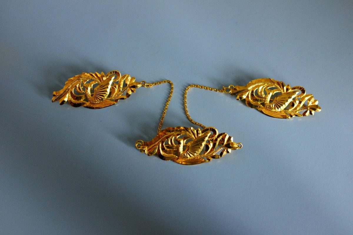 Gem Gardener, antique gold pin brooches, peranakan kerosang, peranakan kerosang, antique chinese brooch, antique gold asian bridal jewellery, antique kerosang, peranakan brooch, Antique Diamond Brooches Pins, antique peranakan jewellery, antique jewellery singapore, vintage jewellery singapore