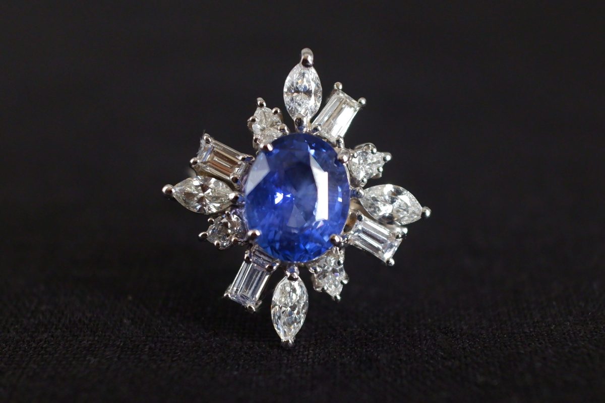 3.64ct Unheated Blue Sapphire Diamond Ring 18k