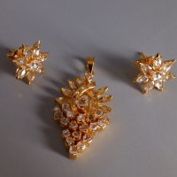 Hand Cut Diamond Pendant Chinese Vintage 20k
