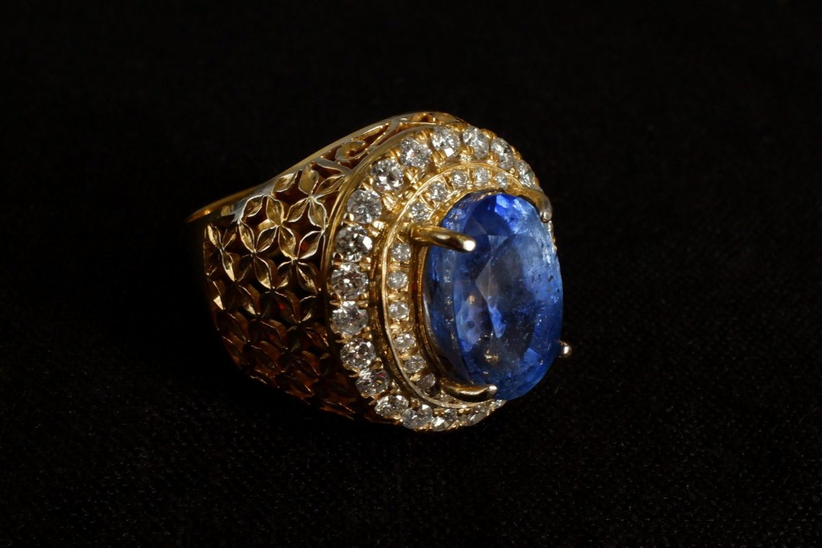 Blue Sapphire Lattice Cigar Ring Men 18k