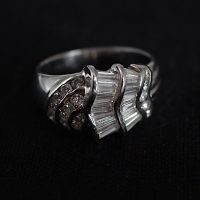 Mid Century Baguette Diamond Ring 18k
