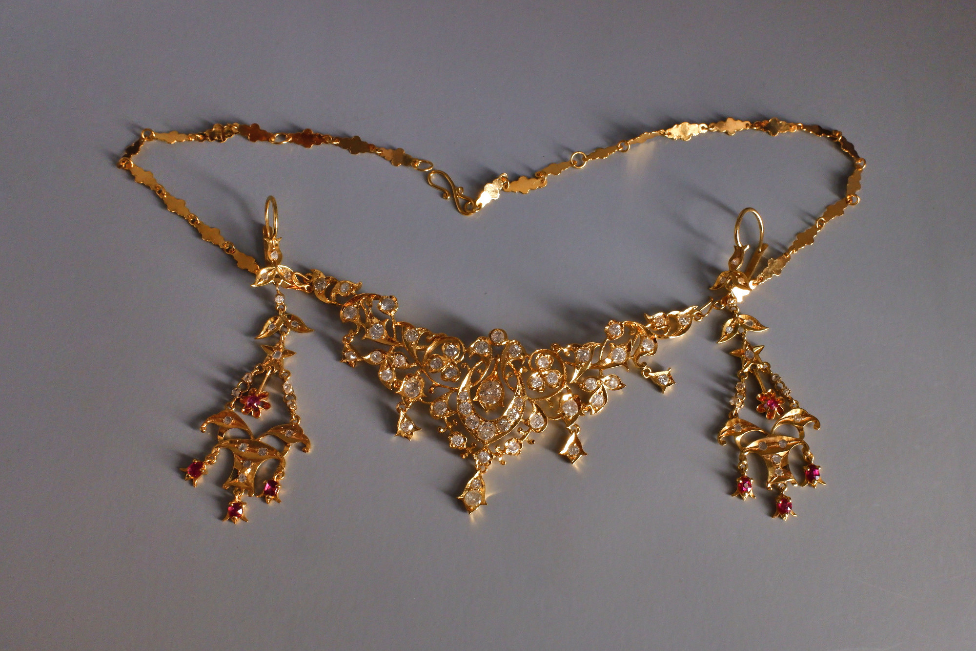 Chinese jewellery sales
