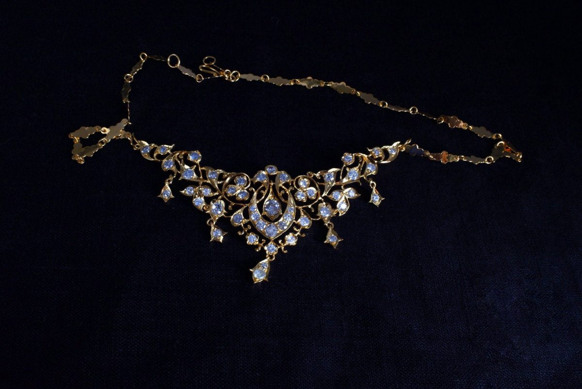 Gem Gardener, mine cut diamond necklace, antique diamond necklace, antique peranakan jewellery, antique gold filigree necklace, antique choker necklace gold, antique gold jewellery singapore, chinese jewellery singapore, antique chinese jewelry, antique jewelry singapore, buy peranakan jewelry singapore, antique diamond lavalier necklace