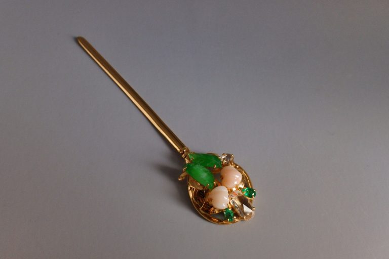 Gem Gardener, antique chinese hair ornaments, ancient chinese hair stick, antique chinese hair pins, antique oriental hair pins, antique hair pins jewelry, peranakan hair accessories, peranakan hairpin