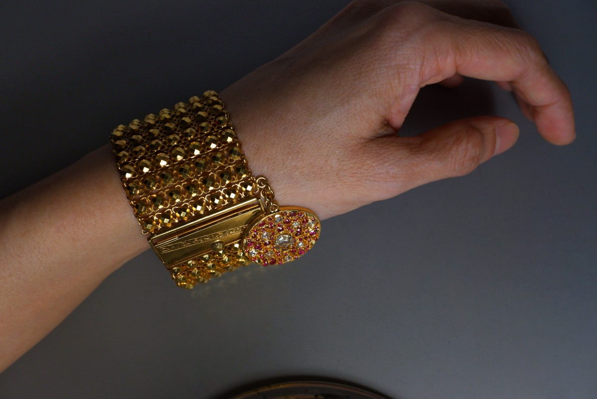 22k Lace Wide Antique Chinese Gold Bracelet Charm Pendant