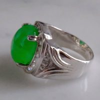 Gem Gardener, apple green jade ring, jade cabochon rings for sale, jade rings singapore, jade ring for men, green jade cabochon ring, apple green jadeite, vintage jade rings for sale