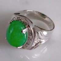 Gem Gardener, apple green jade ring, jade cabochon rings for sale, jade rings singapore, jade ring for men, green jade cabochon ring, apple green jadeite, vintage jade rings for sale