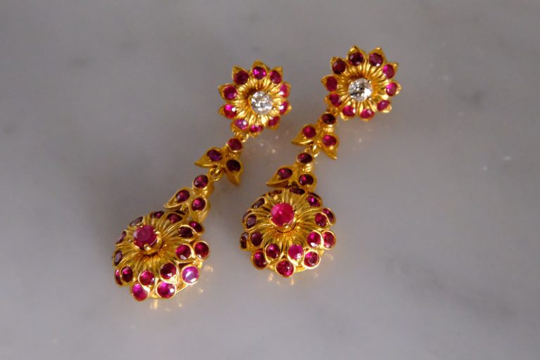 Gem Gardener, burmese ruby gold earrings, ruby gold dangling earrings, red ruby earrings dangling, red ruby earrings singapore, antique ruby drop earrings