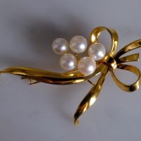 Long Pearl Bouquet Brooch 18k Vintage