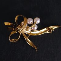 Long Pearl Bouquet Brooch 18k Vintage
