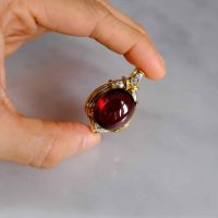 Red Spessartite Garnet Cabochon Pendant 18k