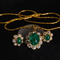 Gem Gardener, antique emerald jewelry, vintage emerald jewellery, emerald pendant and earrings set, vintage emerald pendant, emerald diamond halo pendant, vintage jewelry singapore