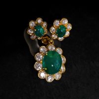 Gem Gardener, antique emerald jewelry, vintage emerald jewellery, emerald pendant and earrings set, vintage emerald pendant, emerald diamond halo pendant, vintage jewelry singapore