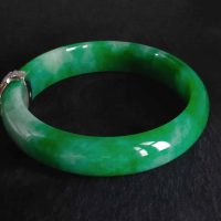 Gem Gardener, green jadeite jade bangle, jade bangle 55, jade bangle singapore, jade bangle with diamonds, art deco jade jewelry, 55mm jadeite bangle