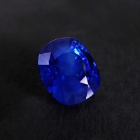 Gem Gardener, intense bue sapphire, buy big sapphire, intense cornflower blue sapphire, big blue sapphire stone, blue sapphire singapore