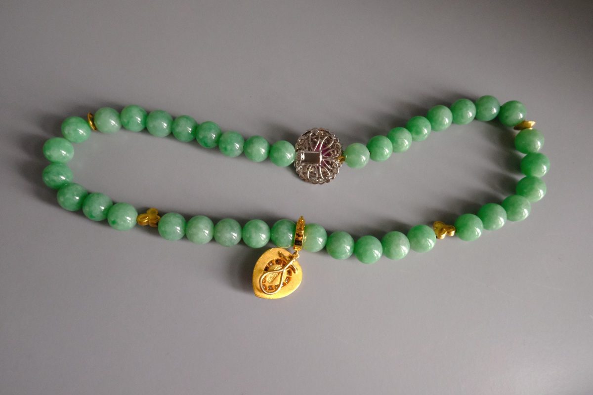 Large Jade Bead Necklace Antique 24k 