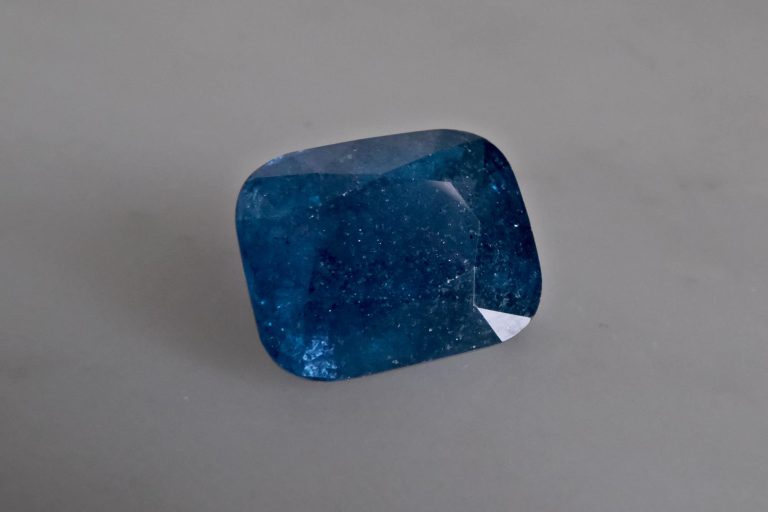 Gem Gardener, blue spinel gem, large spinel gemstone, spinel gem singapore, cobalt blue spinel jewelry, buy blue spinel jewelry, cobalt blue spinel for sale