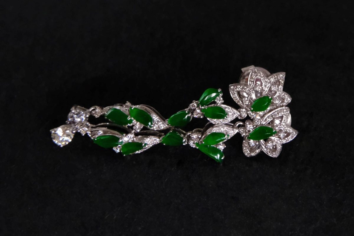 jade drop earrings, 翡翠耳环, emerald green jade drop earrings, jade earrings singapore, jade dangle earrings, imperial green jade earring, fine jade jewelry, Gem Gardener
