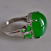 imperial green jadeite ring, imperial green jade price, jadeite ring singapore, imperial jade engagement ring, jade cabochon ring, auction green jade ring, fine jadeite sotheby's, Gem Gardener