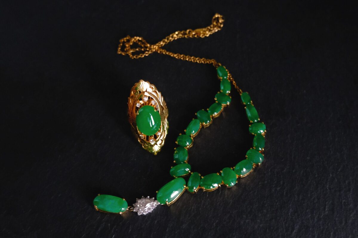Antique jade necklace sales for sale