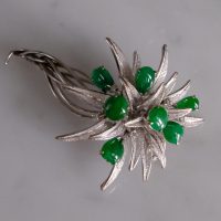 Green Jade Brooch, white gold jade brooch, bouquet flower brooch, palladium jewelry, peranakan jade jewellery, green jade brooches, Gem Gardener