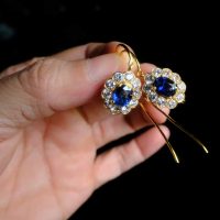Sapphire Diamond Drop Earrings, royal blue sapphire earrings, drop earrings singapore, sapphire earrings singapore, blue sapphire dangle earrings, sapphire drop earrings yellow gold, Gem Gardener