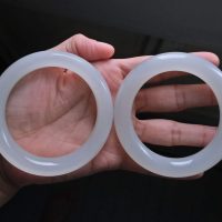 Nephrite Jade Bangle, Hetian Nephrite Jade Bangle, jade bangle singapore, white nephrite jade bangle, jade auction, highest quality nephrite, 和田白玉, 羊脂白玉, Gem Gardener