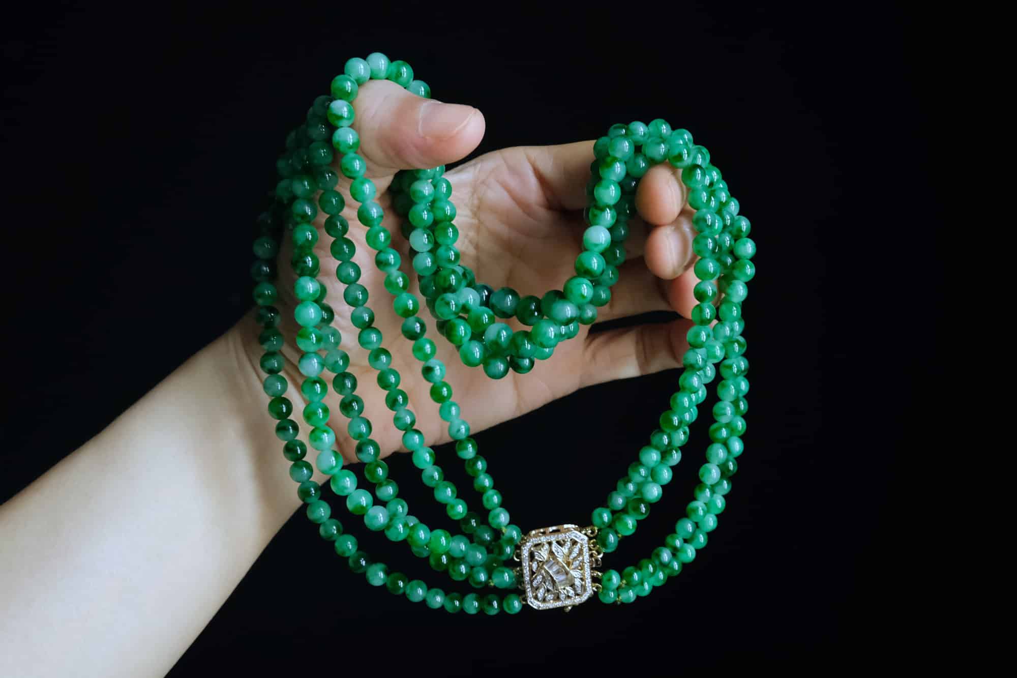Vimeria - Jade Beaded Choker