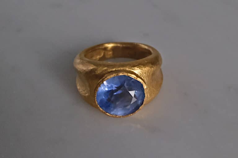 round blue sapphire ring, light blue sapphire gold ring, ancient style rings for sale, natural blue sapphire mens ring, blue sapphire ring singapore, Gem Gardener