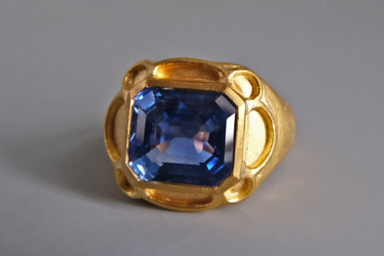 emerald cut sapphire ring, mens sapphire rings gold, gold mandala ring, natural blue sapphire mens ring, blue sapphire ring yellow gold, blue sapphire mens ring buy online, blue sapphire ring singapore, ancient style rings for sale, Gem Gardener