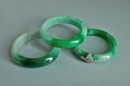 Green Jade Gold Leaf Bangle