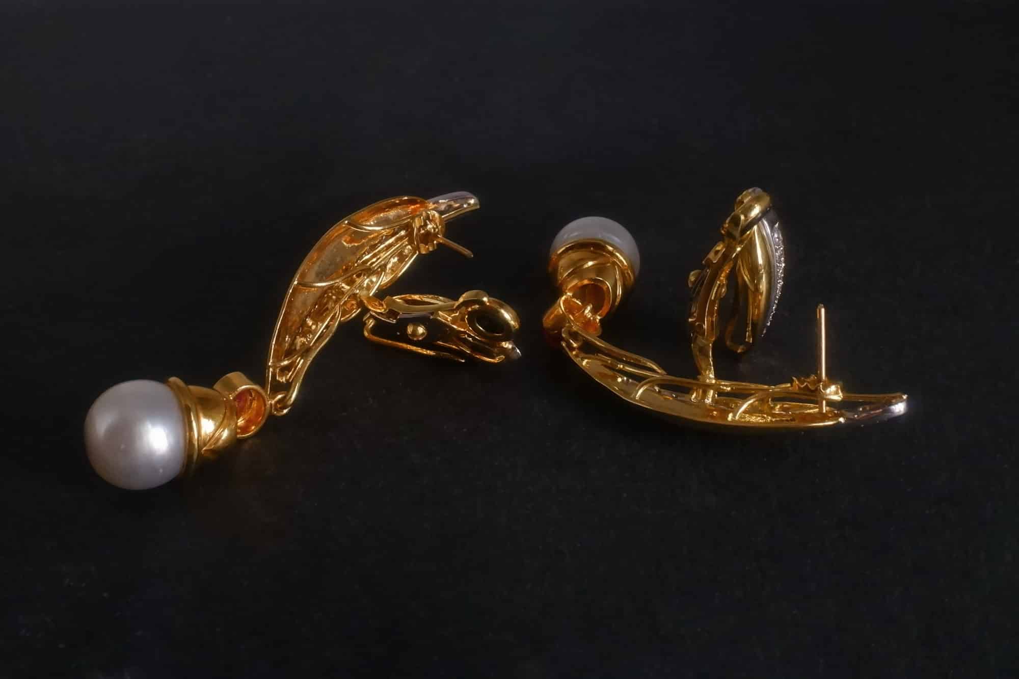 Gold Leaf/ Pearl Earring main image 0