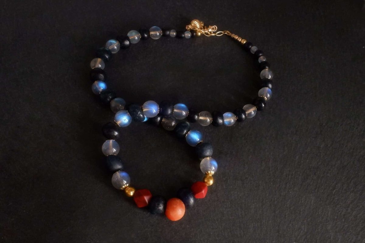 gold roman style necklace, labradorite necklace gold, roman glass jewelry, ancient roman glass necklace, medieval beaded necklaces, excavated beads necklace