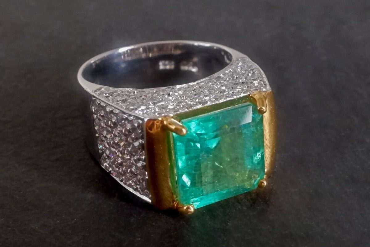 Panjshir Emerald Ring, Afghanistan Emerald Ring, afghanistan emerald vs colombian emerald, afghan emeralds for sale, vintage emerald rings uk for sale, etsy vintage emerald rings, emerald ring singapore
