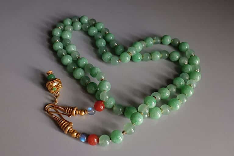 Long Jade Bead Necklace, long green jade bead necklace, extra long beaded necklace, chrysoprase jade bead necklace, chrysoprase beaded necklace, vintage jade beaded necklace, double strand beaded necklace gold, fine beaded gold necklace, gold beaded necklace with pendant, beaded jewellery singapore