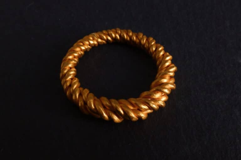 Rope Gold Ring, viking gold wedding ring, rope ring gold wedding band, 24k gold wedding rings set, viking jewelry rings, custom viking rings, wedding rings singapore, Gem Gardener