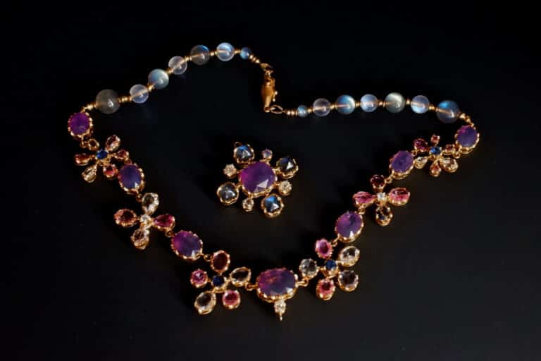 Kashmir Sapphire Necklace, sapphire flower necklace, kashmir sapphire pink, kashmir sapphire jewelry, pink purple sapphire necklace, natural sapphire necklace, statement necklace singapore, sapphire necklace singapore, Gem Gardener