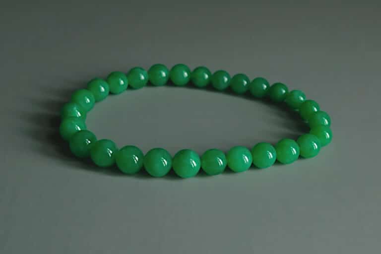 Green Jade Beaded Bracelet, barbara hutton jade, green jadeite jade beads bracelet, jade beads bracelet singapore, high quality jade beaded necklace