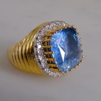 Cornflower Blue Ceylon Sapphire Ring, cushion blue sapphire ring, blue sapphire ring singapore, 10 carat blue sapphire, large blue sapphire ring, sapphire ring singapore, men's blue sapphire ring for sale