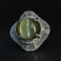 Cat's Eye Chrysoberyl Ring, cats eye diamond ring, cat's eye engagement ring, cat eye stone ring, cats eye diamond chrysoberyl, cat eye stone singapore, Gem Gardener