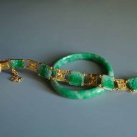 chinese jade bracelet, vintage jade bracelet, antique jade bracelet, carved jade bracelet, jade gold bracelet, vintage jade jewellery, antique chinese jewellery, Gem Gardener