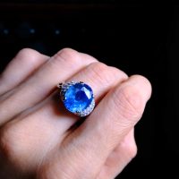 Cornflower Blue Sapphire Ring, unheated blue sapphire ring, intense cornflower blue sapphire, blue sapphire ring singapore, blue sapphire ring singapore price, unheated untreated blue sapphire, engagement ring singapore, Gem Gardener