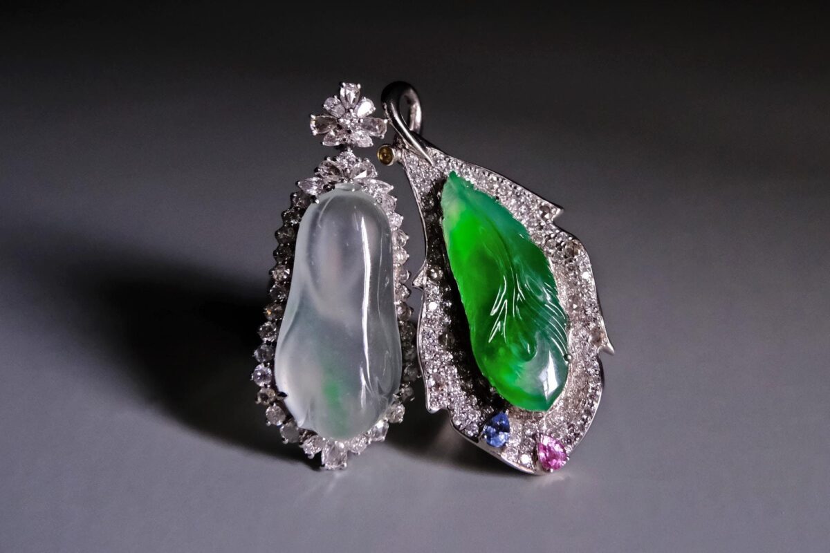Glassy Jadeite Gourd Pendant Charm 18k Gem Gardener