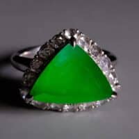 icy green jade, faceted jade ring, imperial green jade ring, 翡翠, 玻璃种, glassy jadeite, glass jadeite burma, icy jade ring, ice jade jewelry for sale, 冰种翡翠, jade jewellery singapore, jade ring singapore, modern jade ring singapore, Gem Gardener