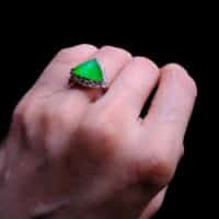 icy green jade, faceted jade ring, imperial green jade ring, 翡翠, 玻璃种, glassy jadeite, glass jadeite burma, icy jade ring, ice jade jewelry for sale, 冰种翡翠, jade jewellery singapore, jade ring singapore, modern jade ring singapore, Gem Gardener